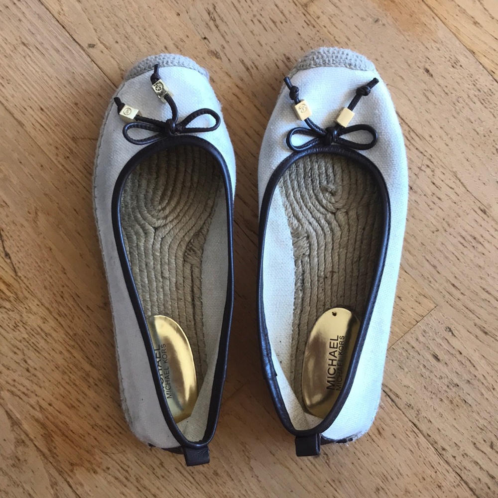 MICHEAL KORS FLATS
